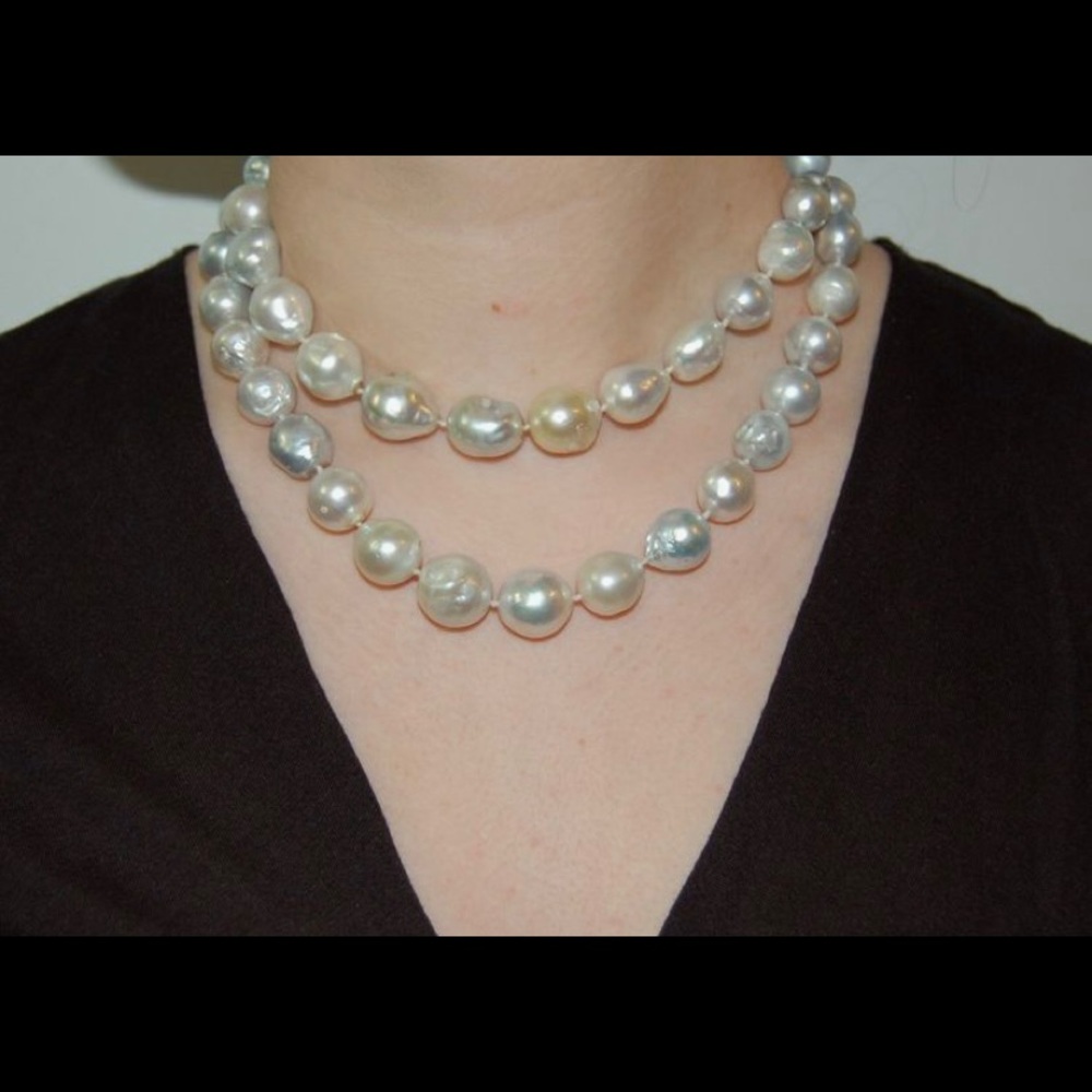 Vintage Double Layer Pearl Necklace - Picture 2 of 4